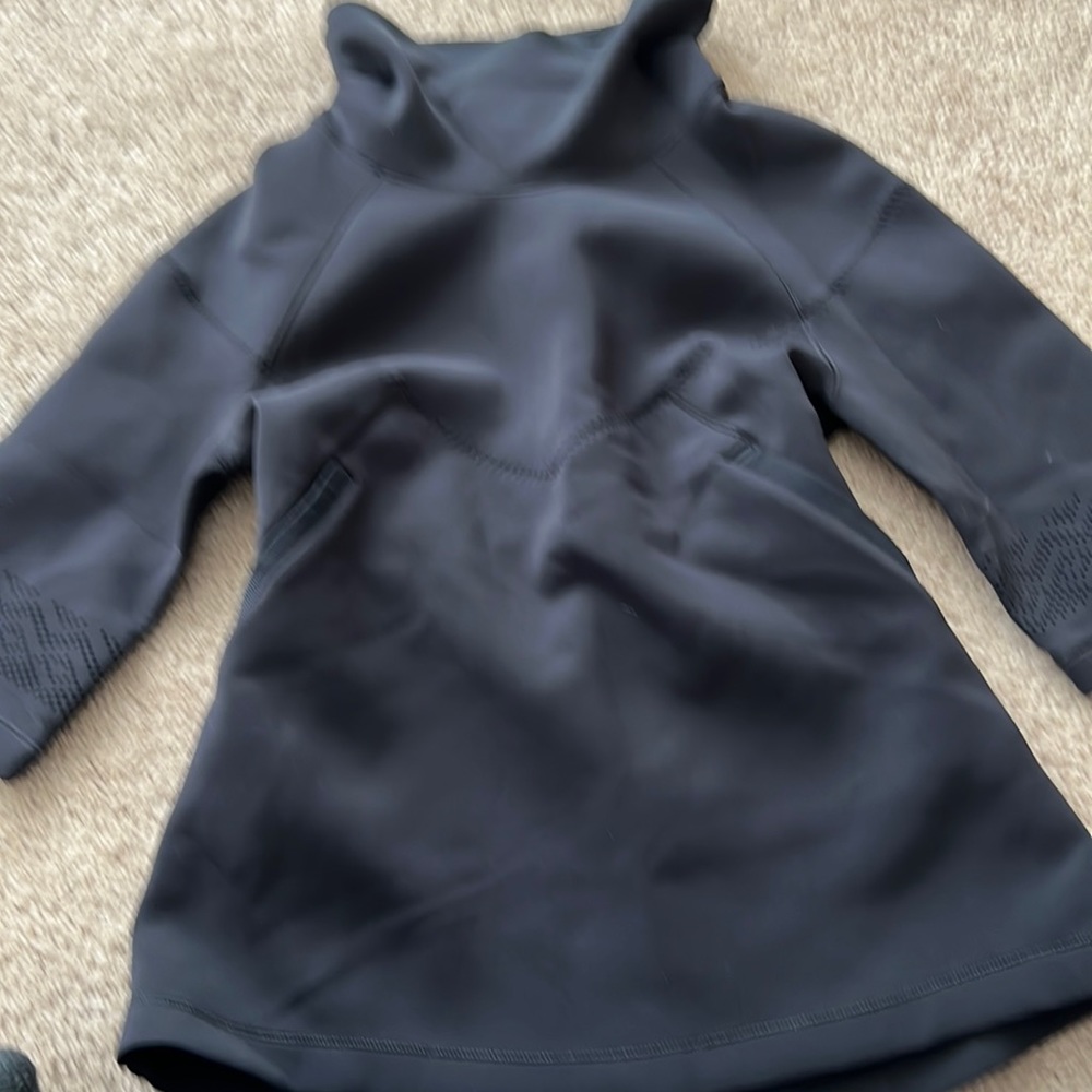 Girls Ivivva unique scuba top